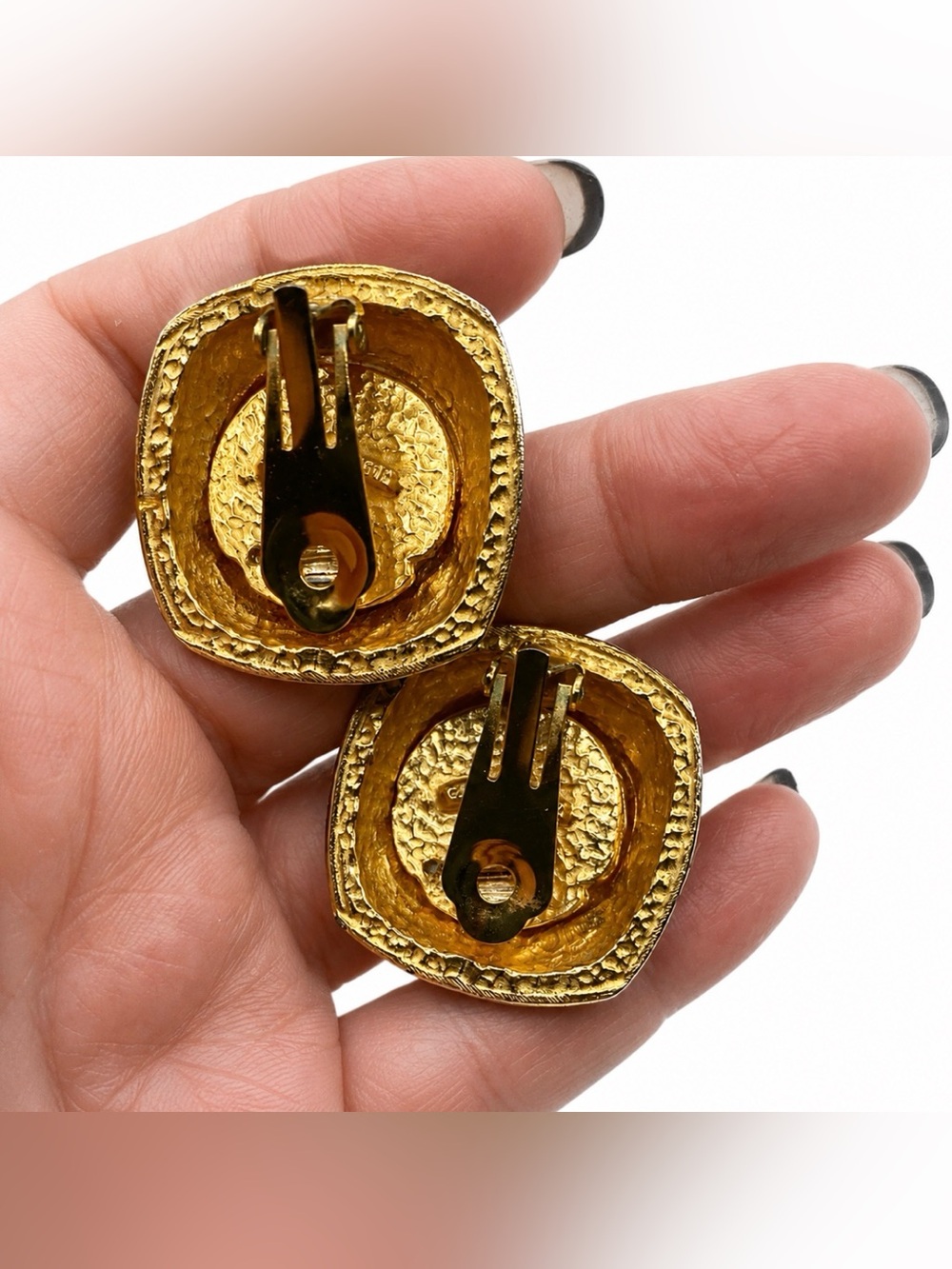 CJ Russell Faux Pearl & Black Enamel Gold Tone Clip On Statement Earrings Rare - Picture 3 of 12